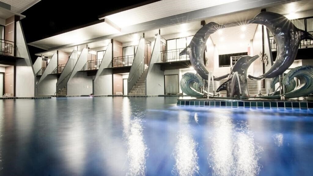 The Phu Beach Hotel 3* суреті