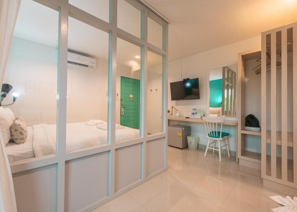Tiny Krabi Hotel 3* суреті