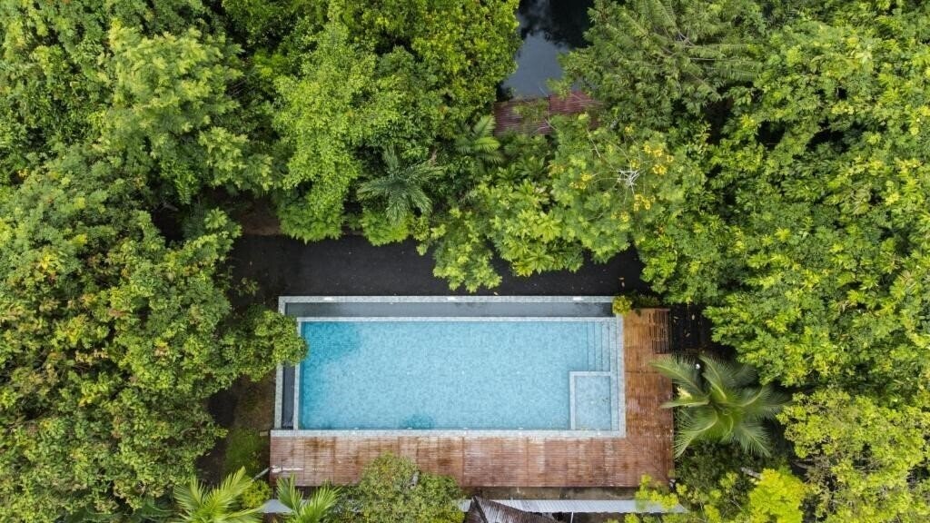 Blu Monkey Pooltara Krabi & Villas 4* қонақ үйі