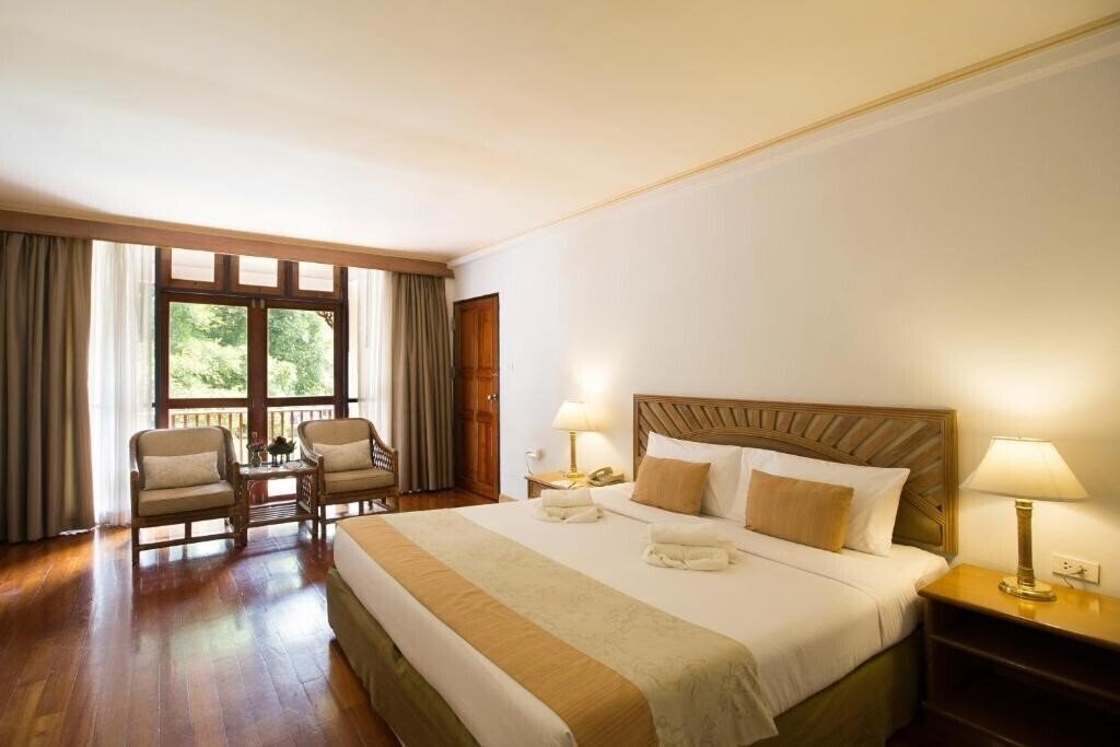 Отель The Imperial Mae Hong Son Resort 3*
