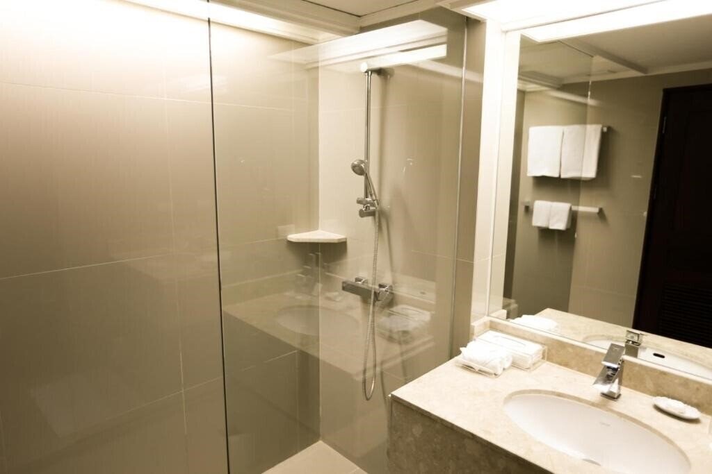 Фотография The Imperial Hotel And Convention Centre Korat 4*
