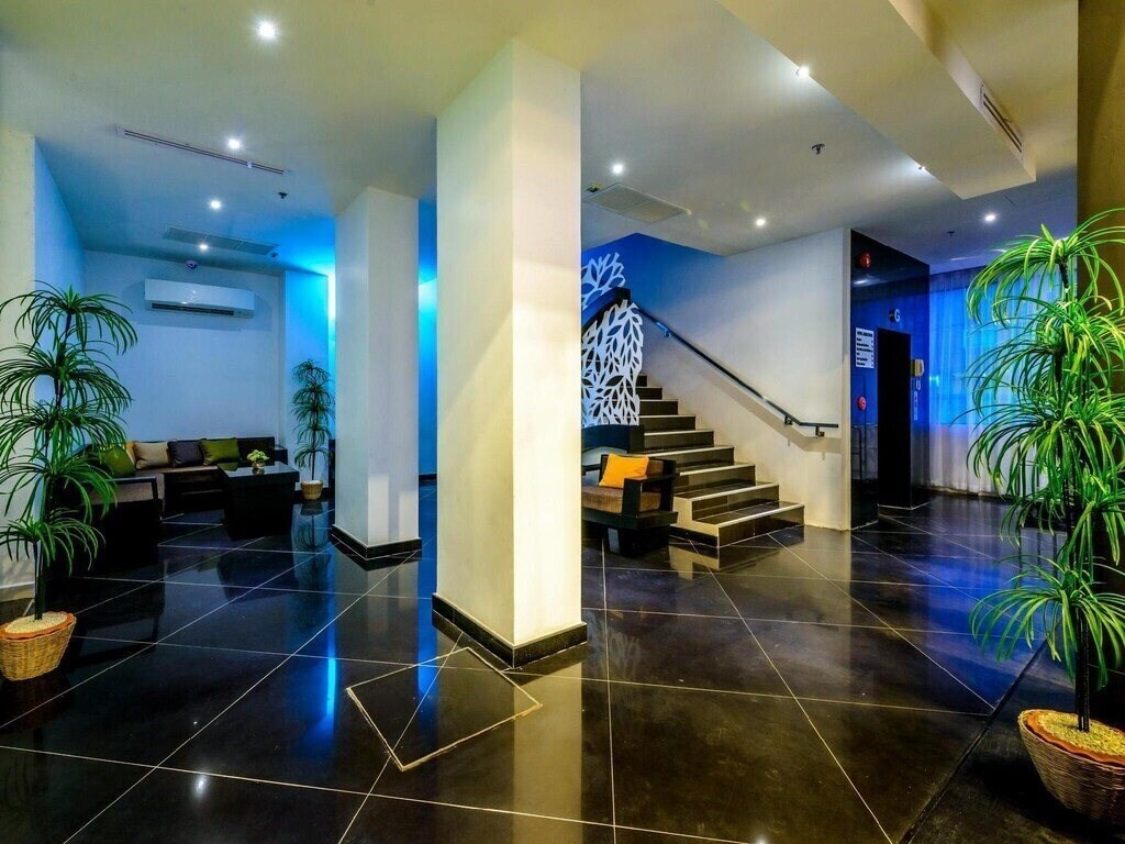 Фото Raha Grand Hotel (ex. Nara Grandeur Hotel Patong) 3*