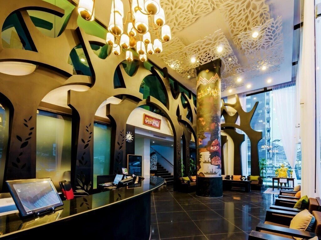 Raha Grand Hotel (ex. Nara Grandeur Hotel Patong) 3* фотосуреті