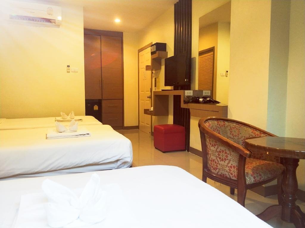 Pimrada Hotel 2* суреті