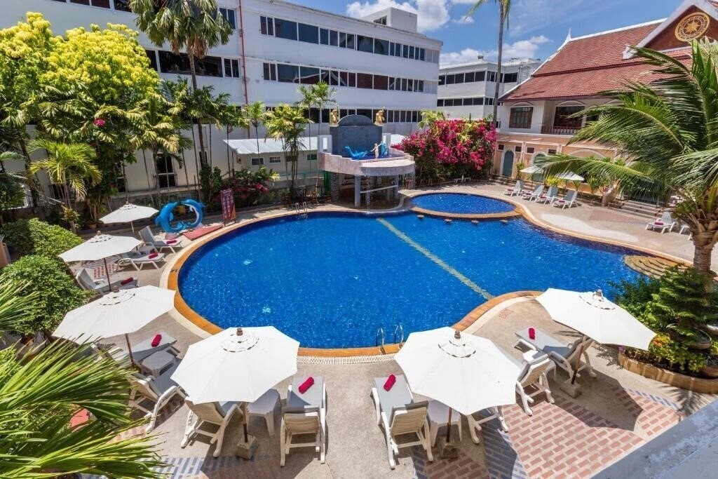 Tony Resort 3* фотосуреті