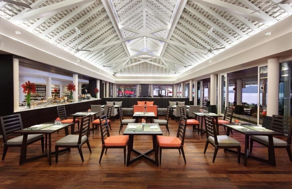 Amari Phuket 4* суреті