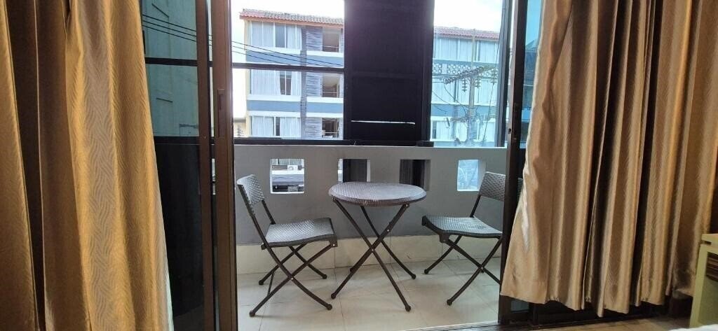 Patong Max Value Hotel 3* фотосуреті