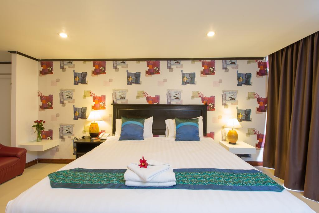 Фото Patong Swiss Hotel 3*