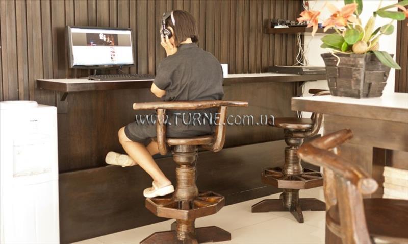 AT HOME HOTEL 2* қонақ үйі