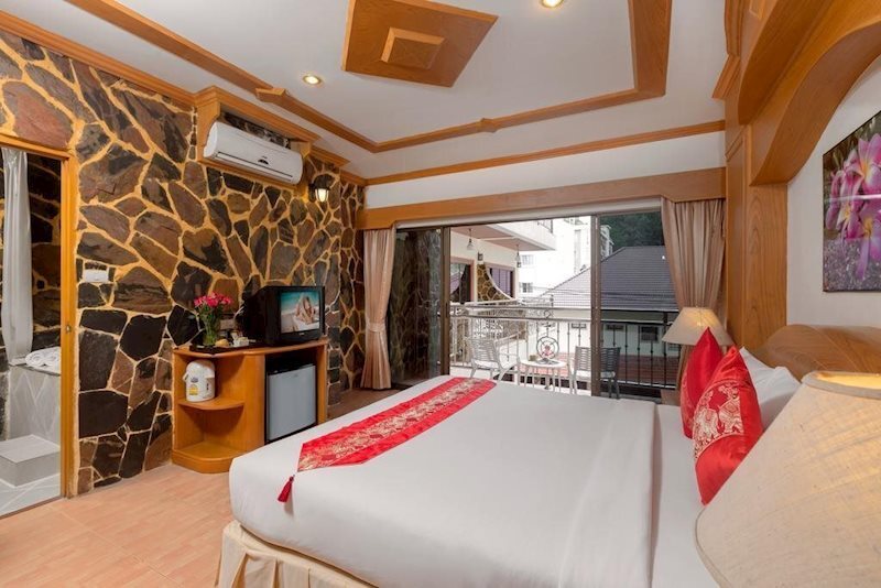 Chang Residence Patong Hotel 3* суреті