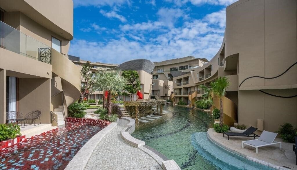 Отель Metadee Resort 4*