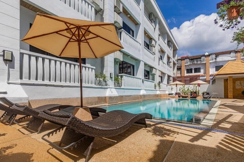 Rattana Beach Hotel 3* қонақ үйі