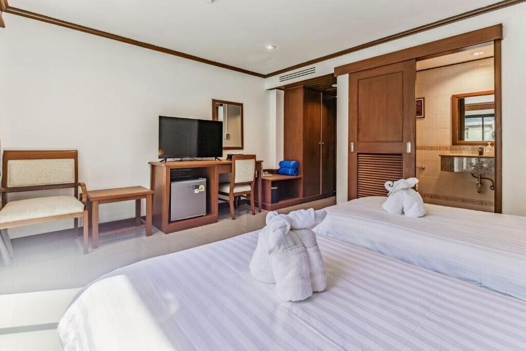 Rattana Beach Hotel 3* суреті