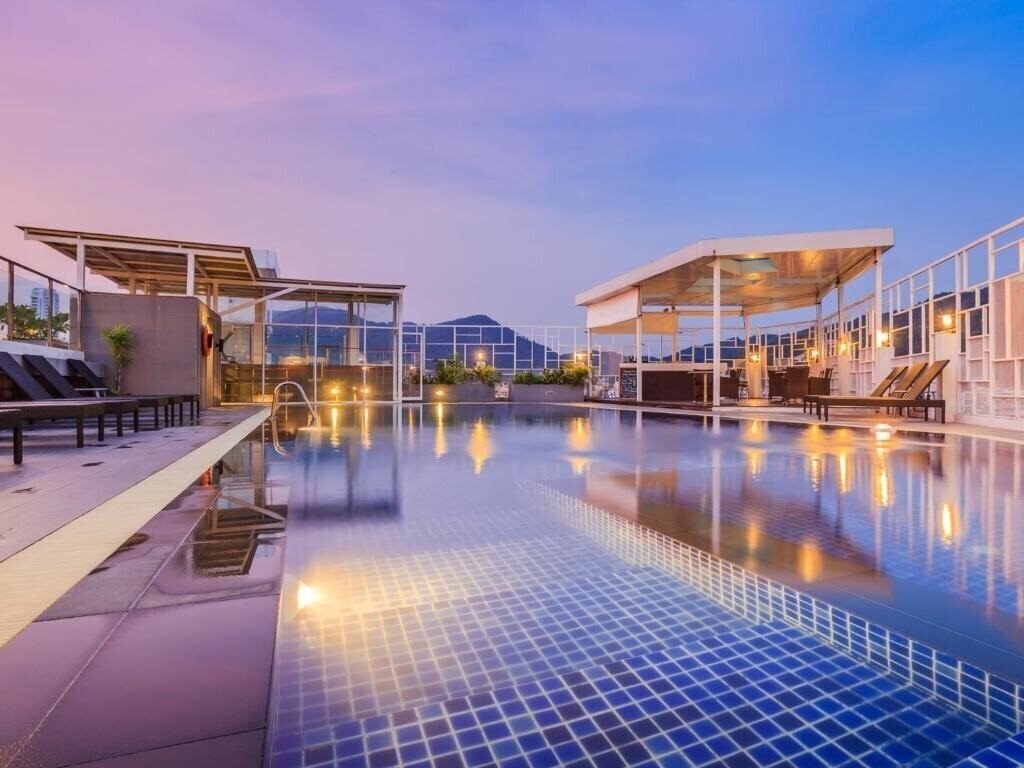 The Ashlee Heights Patong Hotel & Suites 4* қонақ үйі