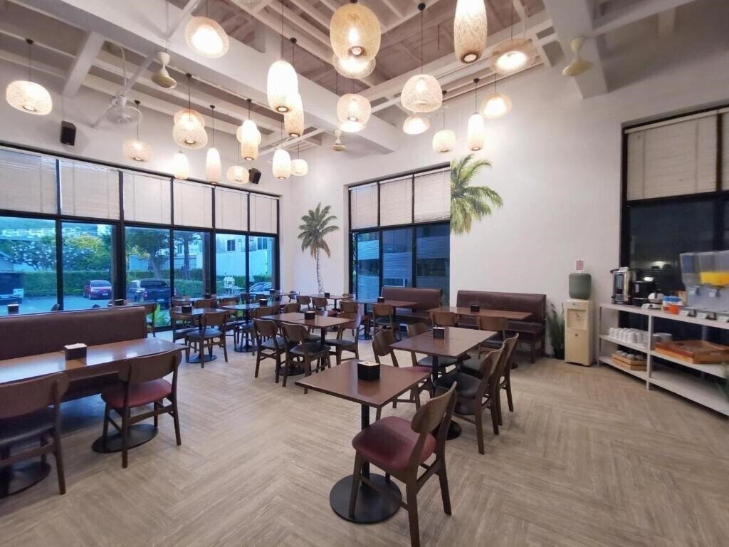 The Melody Phuket 4* суреті