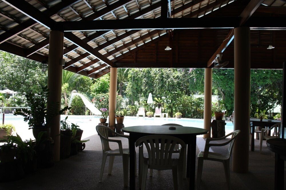 Karon Golden Sand Hotel 3* суреті