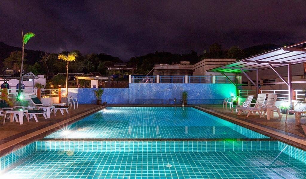 Отель Larn Park Resortel 3*