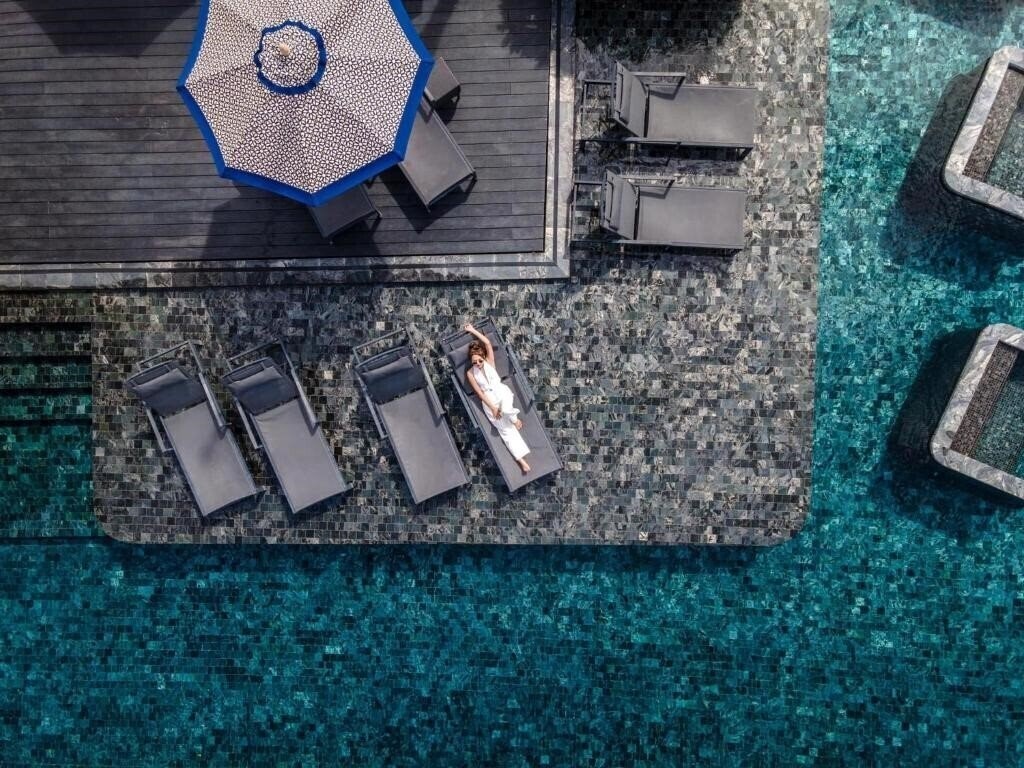 Отель Indigo Patong 5*