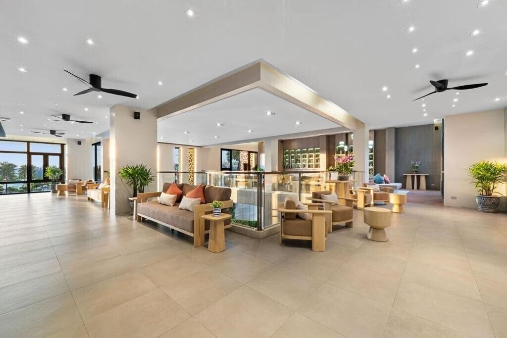 Фото Hotel Ikon Phuket 4*