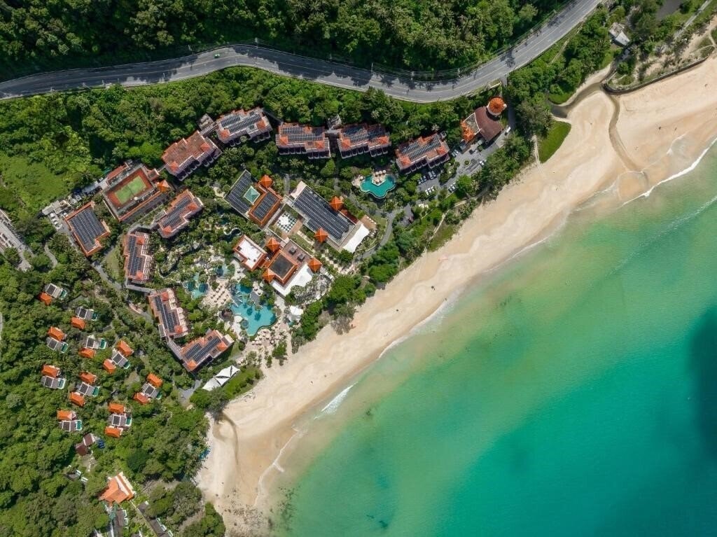 Отель Centara Grand Beach Resort Phuket 5*
