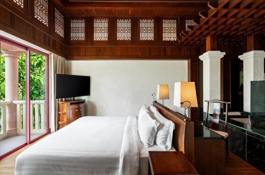 Картинка Centara Grand Beach Resort Phuket 5*