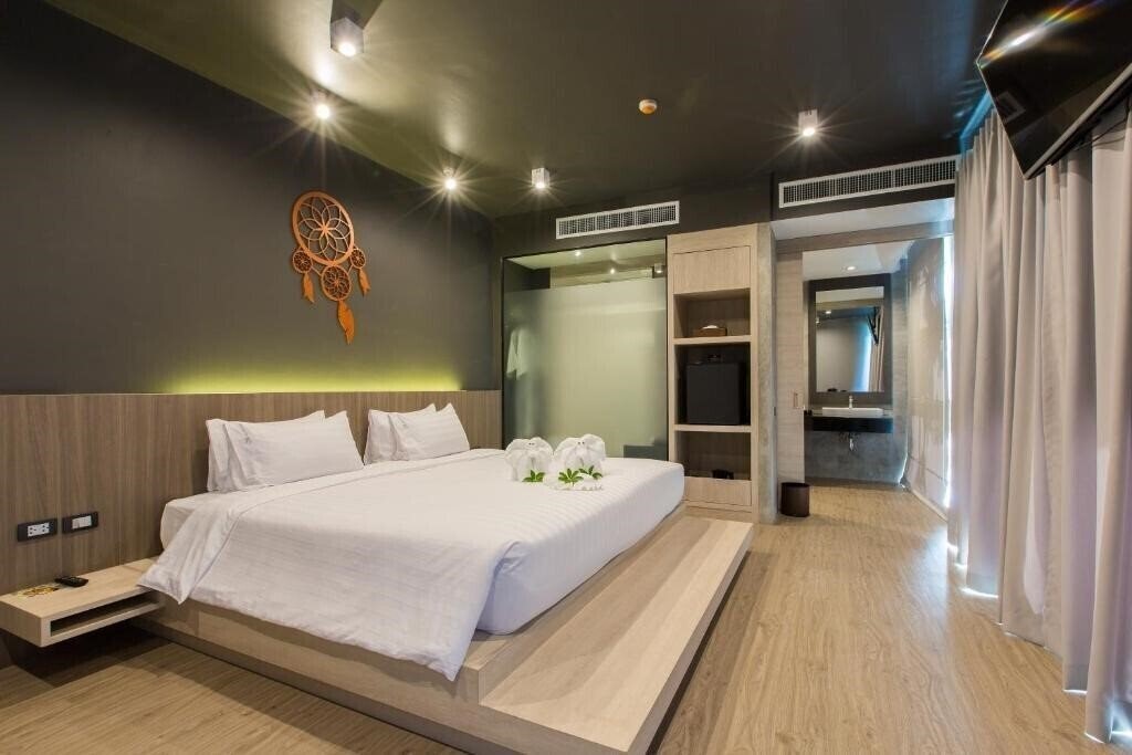 Maya Phuket Hotel 4* суреті