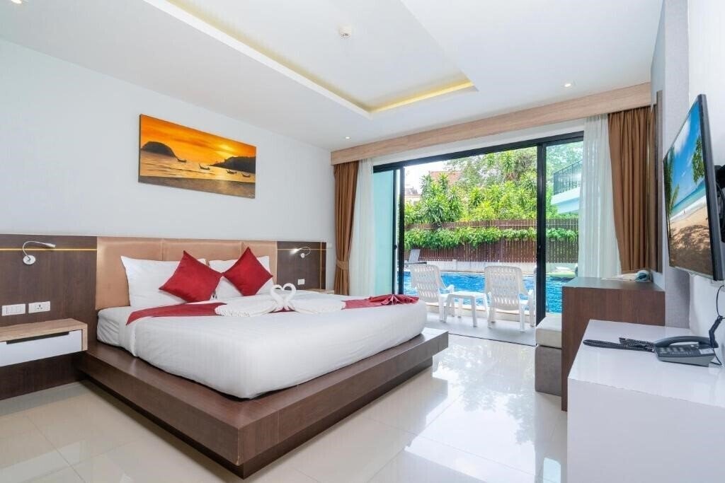 Paripas Patong Resort 4* фотосуреті