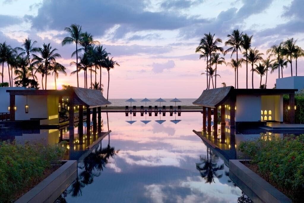 Отель Jw Marriott Khao Lak Resort 5*