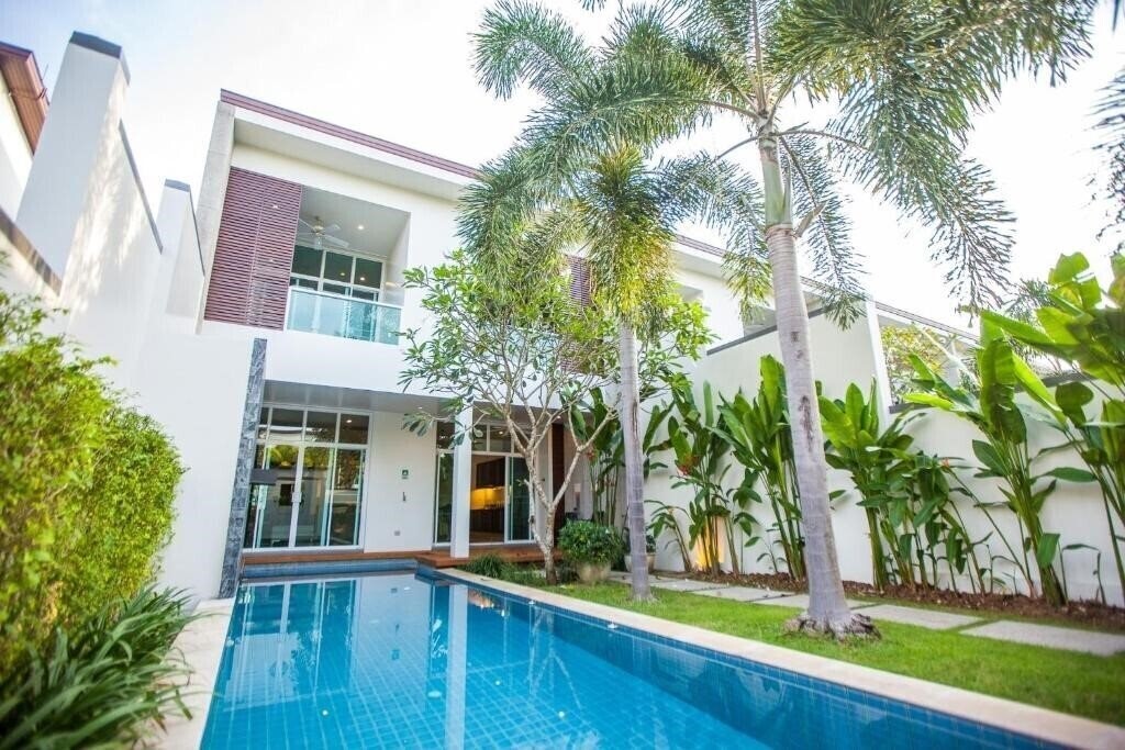 Изображение Two Villas Holiday Phuket Oxygen Style Bang Tao Beach 4*