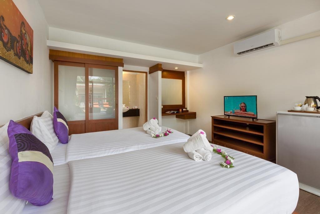 Картинка Phuket Sea Resort 3*