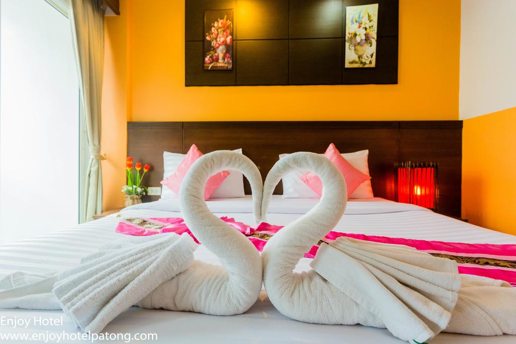 Green Harbor Patong Hotel 2* фотосуреті