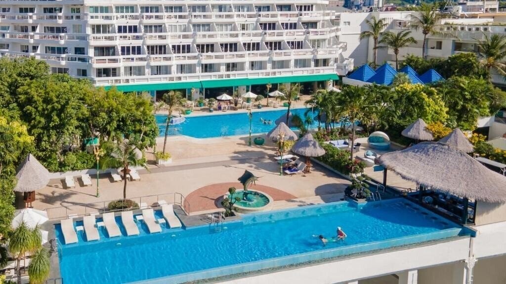 Фотография The Andaman Beach Suites Hotel 4*
