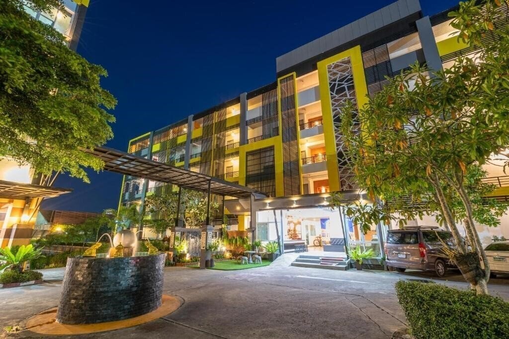 S.B. Living Place Hotel 3* қонақ үйі