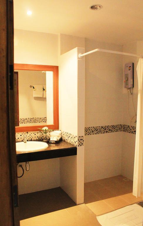 S.B. Living Place Hotel 3* суреті