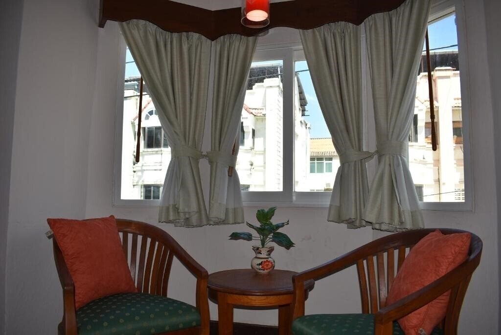 Изображение Karon Cafe Inn 2*