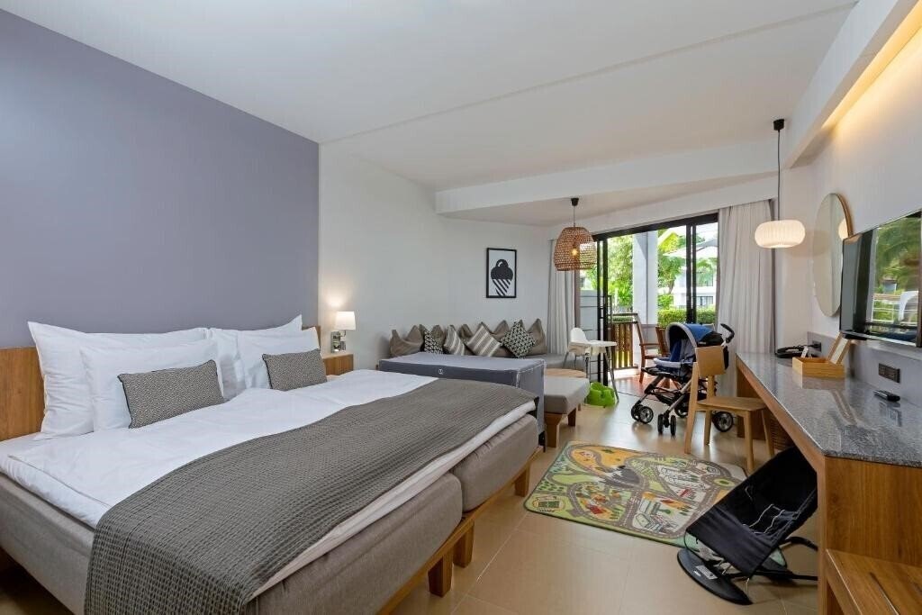 Фото Sunwing Resort Kamala Beach 4*
