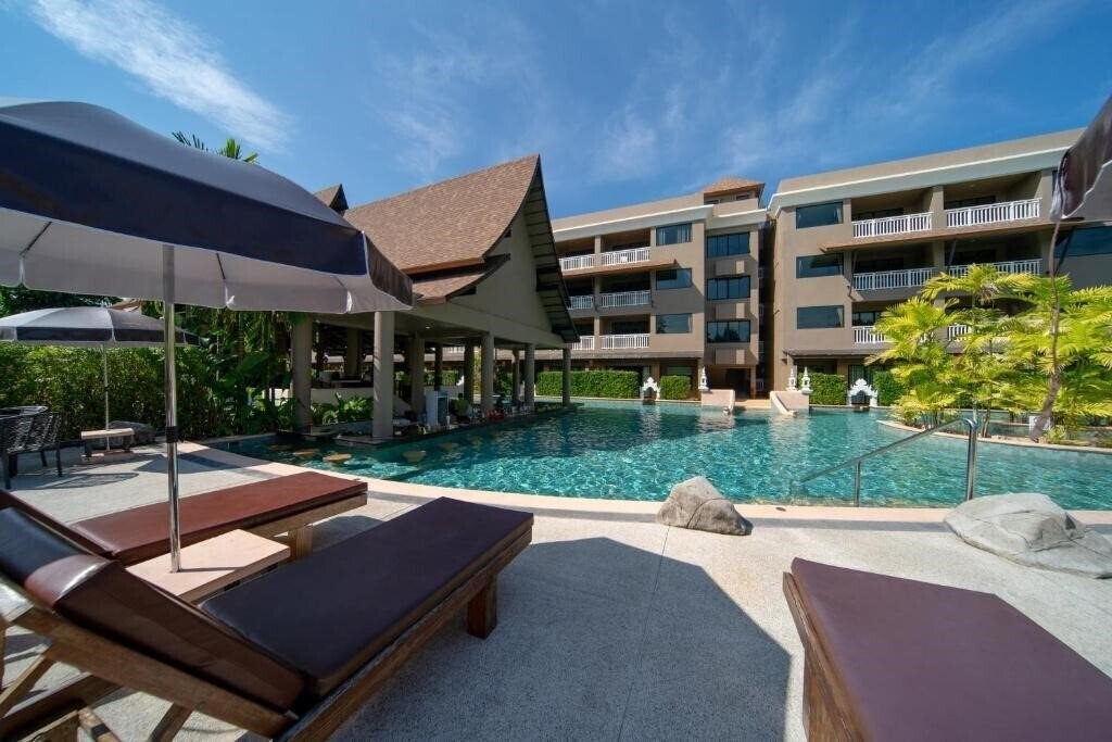 Изображение Maikhao Palm Beach Resort 5*