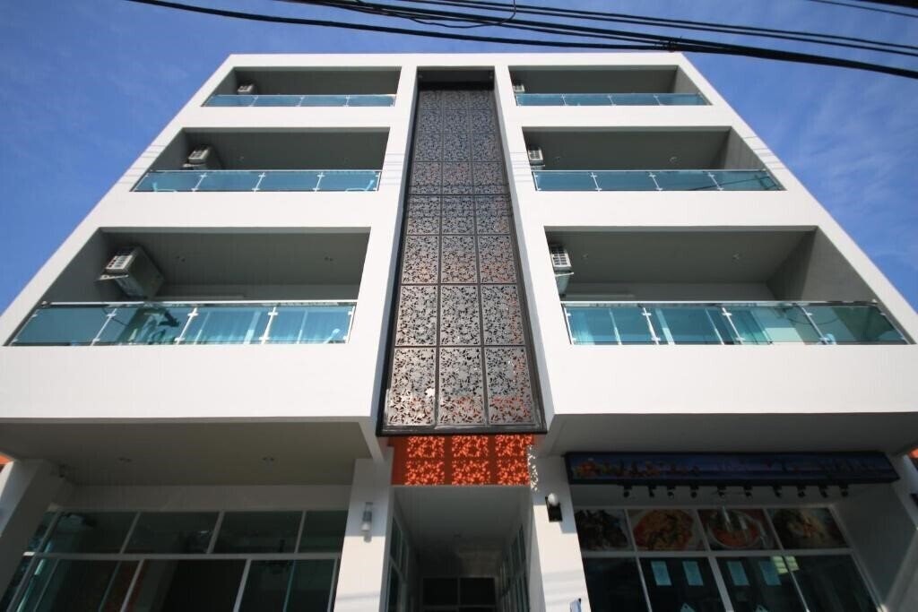Отель Karon Sea Side 3*