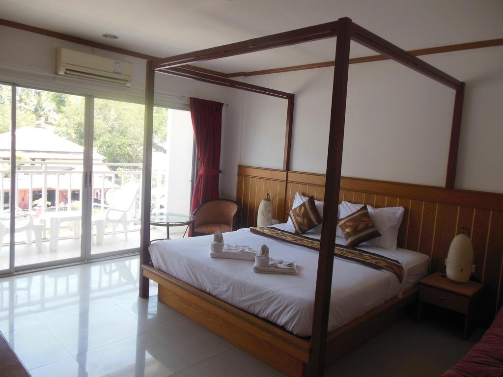 Park Eden Patong 3* суреті