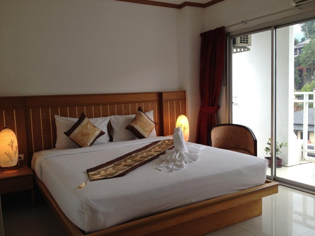 Park Eden Patong 3* суреті