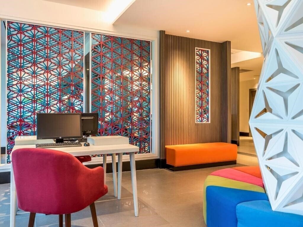 Картинка Ibis Styles Phuket City 3*