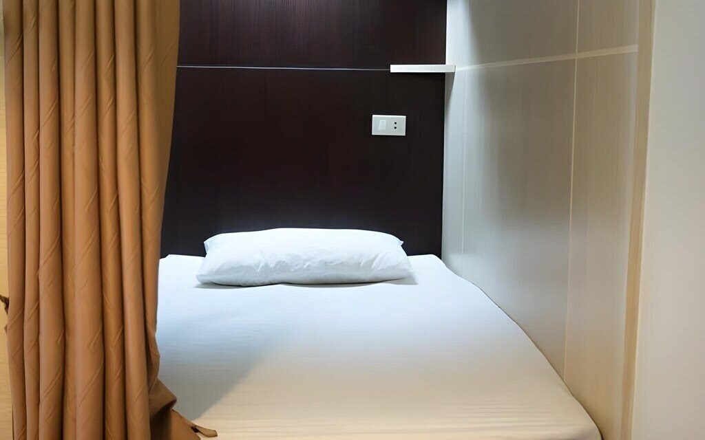 Beehive Magenta Patong Hostel 2* суреті