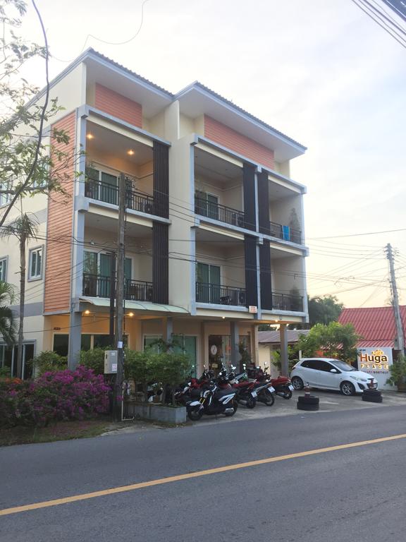 Фото Huga Place 3*