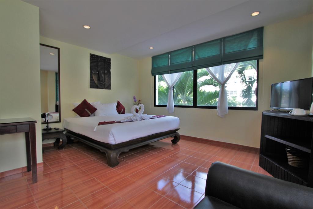 Baan Suay Karon Hotel 3* суреті