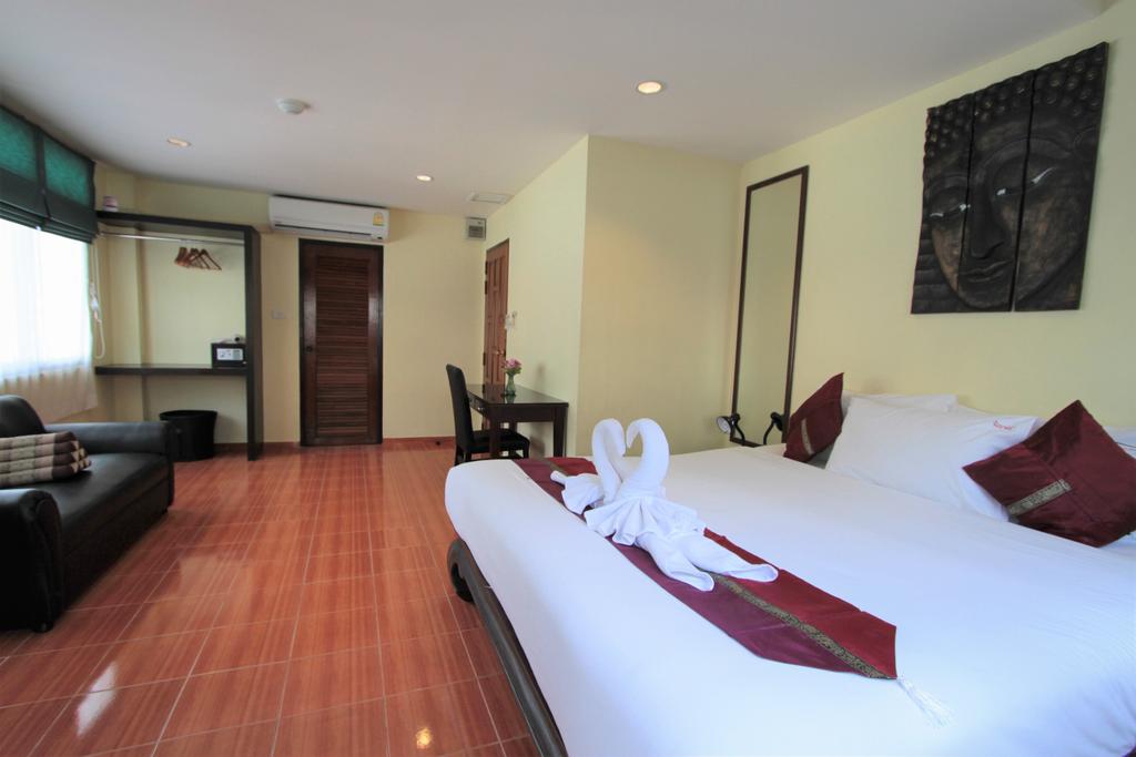 Baan Suay Karon Hotel 3* суреті