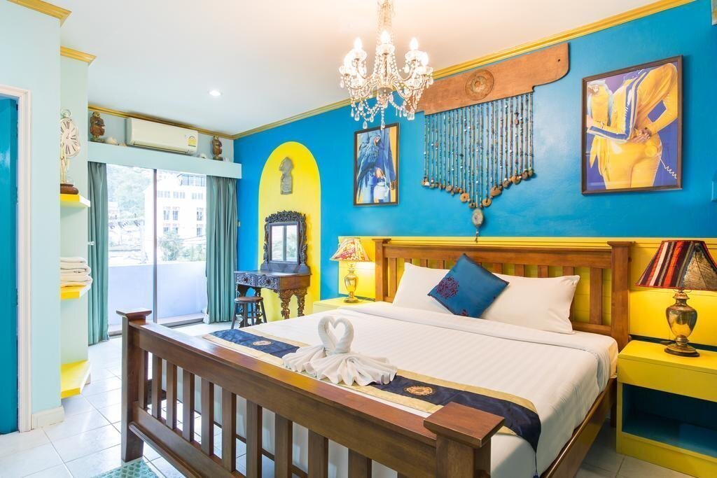 Barefoot Hotel Kalim Beach Front 3* қонақ үйі