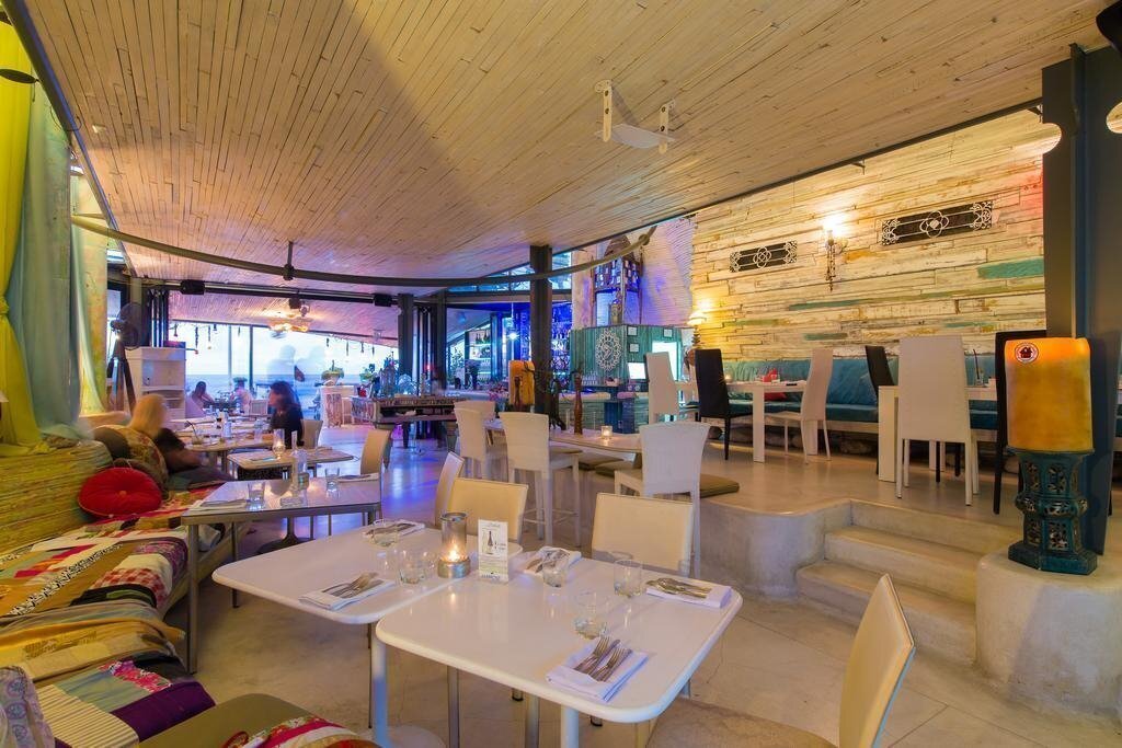 Barefoot Hotel Kalim Beach Front 3* фотосуреті