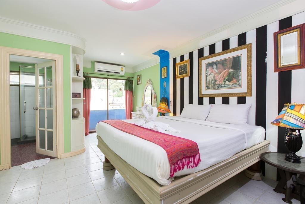 Barefoot Hotel Kalim Beach Front 3* суреті