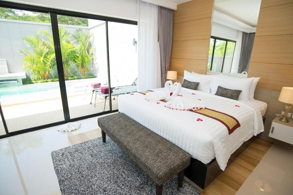 Pumeria Resort Phuket 3* суреті