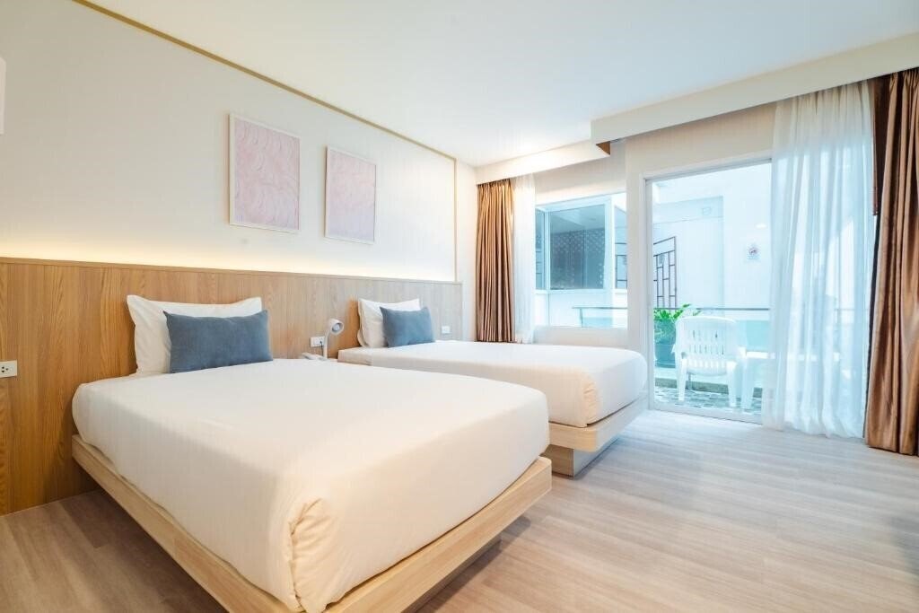 Картинка Bauman Casa Karon Beach Resort 3*